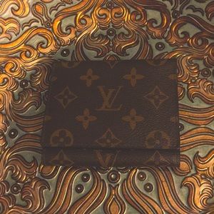 LV small vintage wallet. LV classic monogram.
